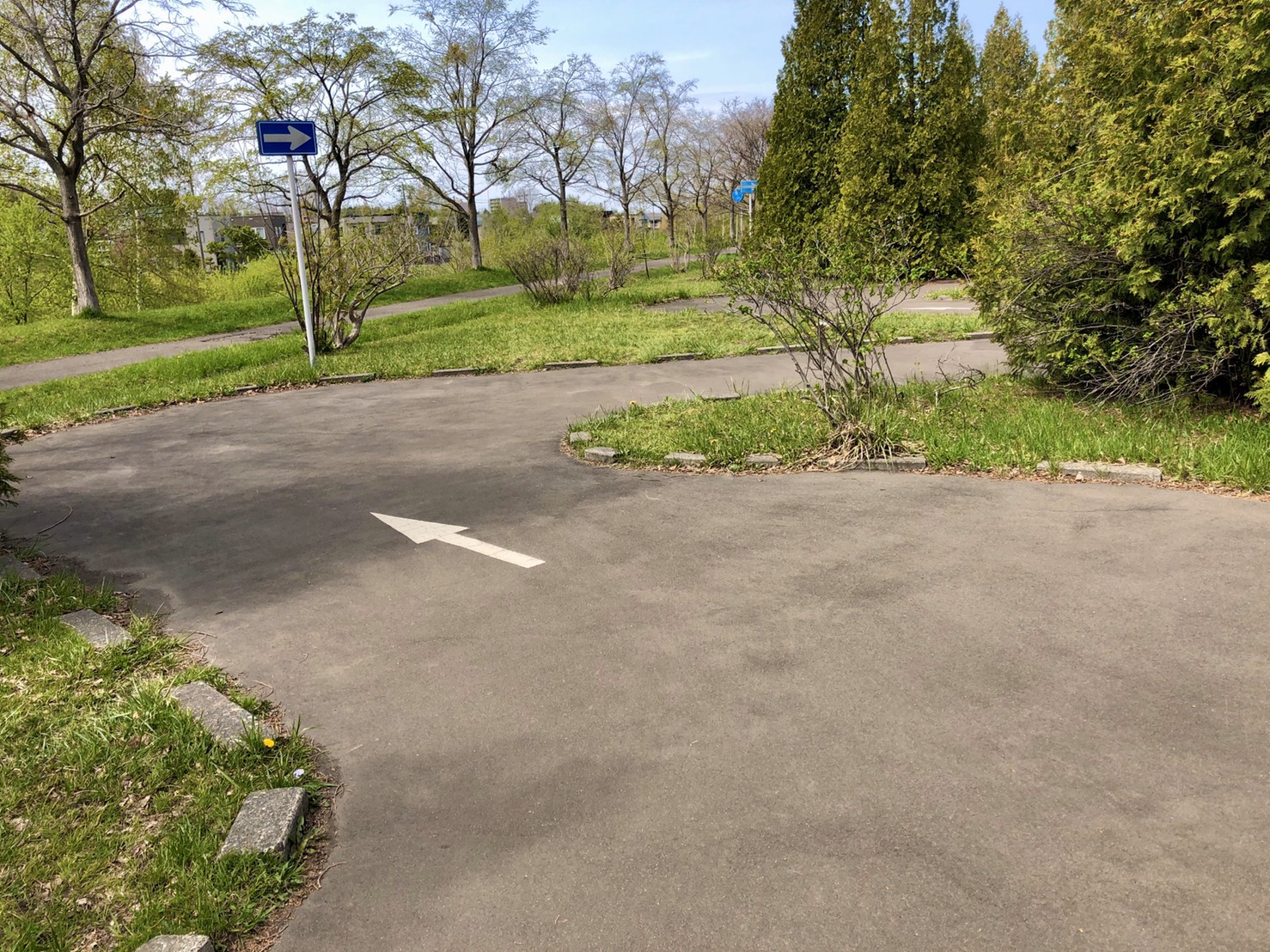 もみじ台 緑地 自転車 広場